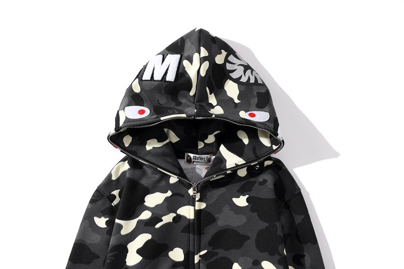 BAPE WGM Shark Camo Full-Zip Hoodie — detail