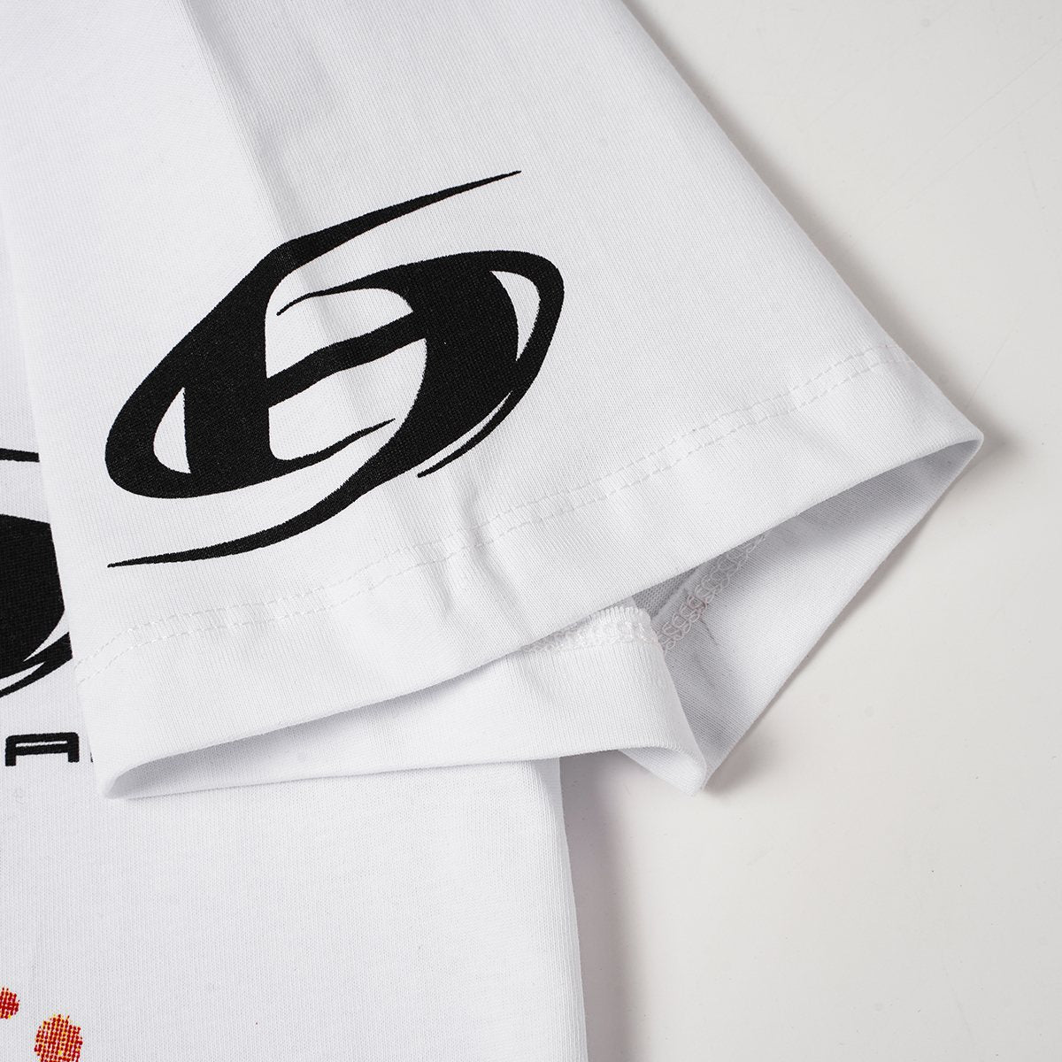 HELISTAR Spray Can Graphic Short-Sleeve T-Shirt — detail