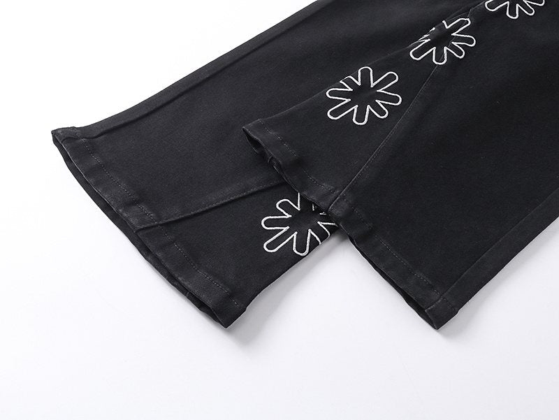 LOSTSHDWS Floral Embroidered Flared Jeans — detail