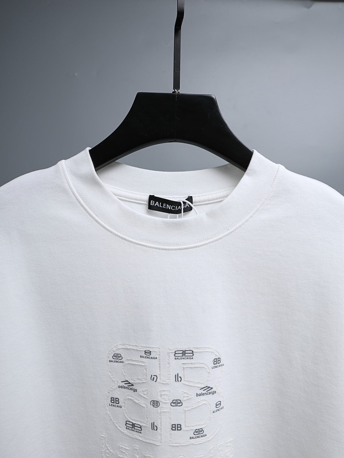 Balenciaga Logo-Panel Graphic T-Shirt — detail